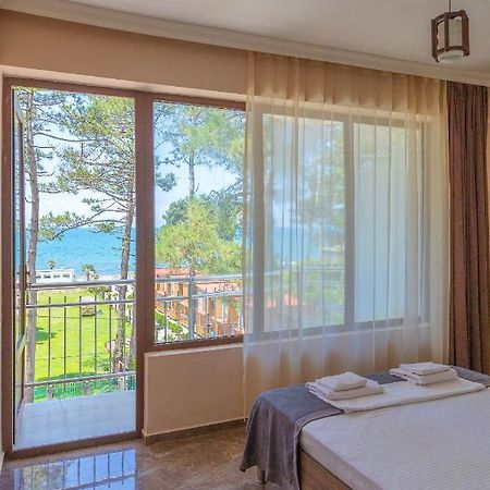 Samni Hotel Ureki Dış mekan fotoğraf