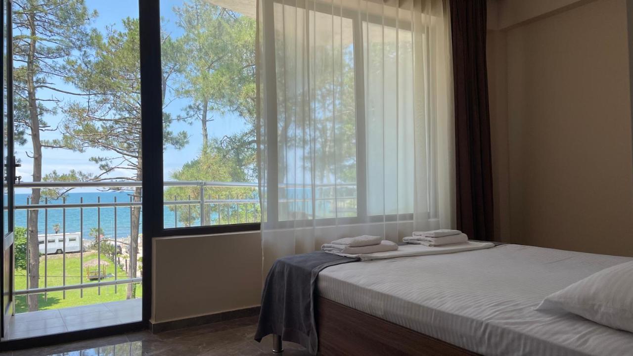 Samni Hotel Ureki Dış mekan fotoğraf