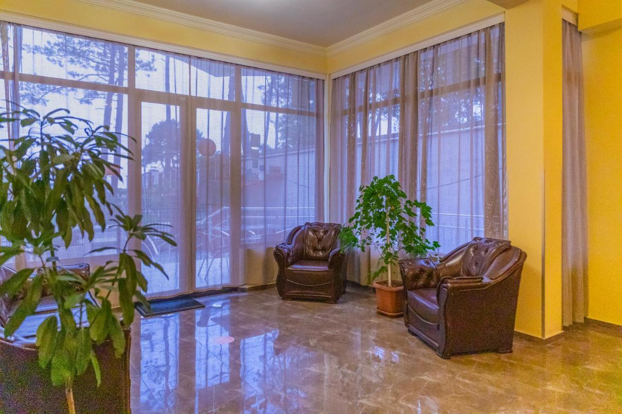 Samni Hotel Ureki Dış mekan fotoğraf