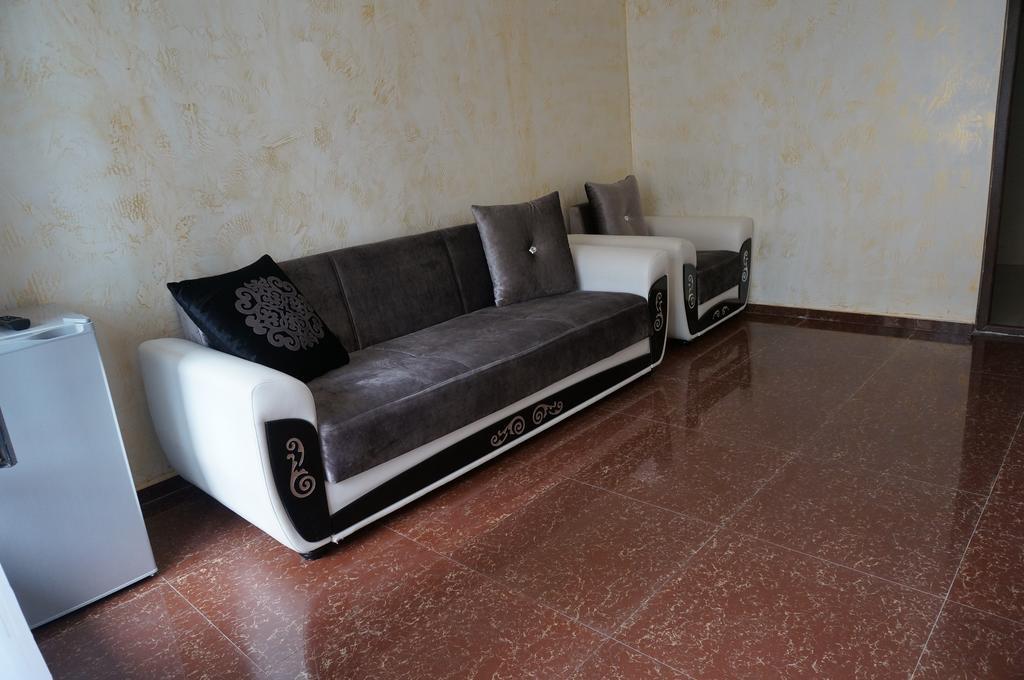 Samni Hotel Ureki Oda fotoğraf