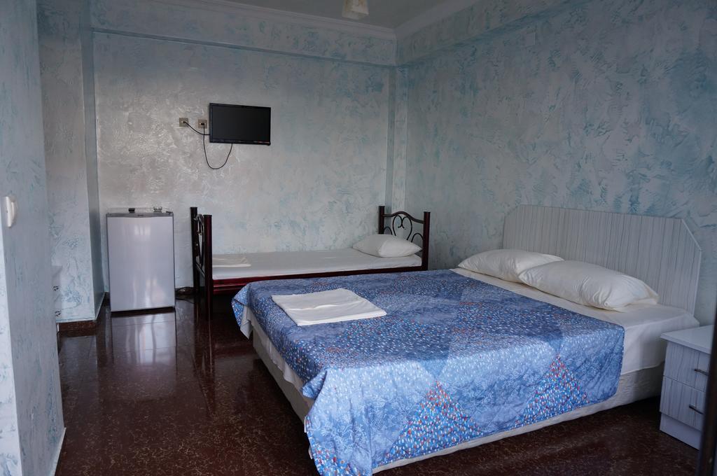 Samni Hotel Ureki Oda fotoğraf