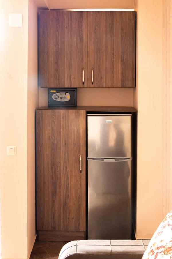 Samni Hotel Ureki Dış mekan fotoğraf