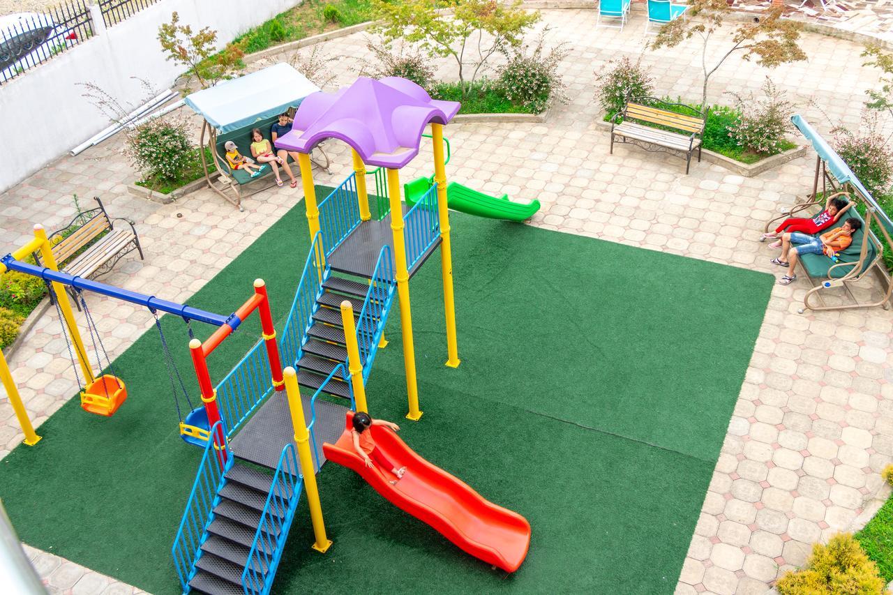 Samni Hotel Ureki Dış mekan fotoğraf