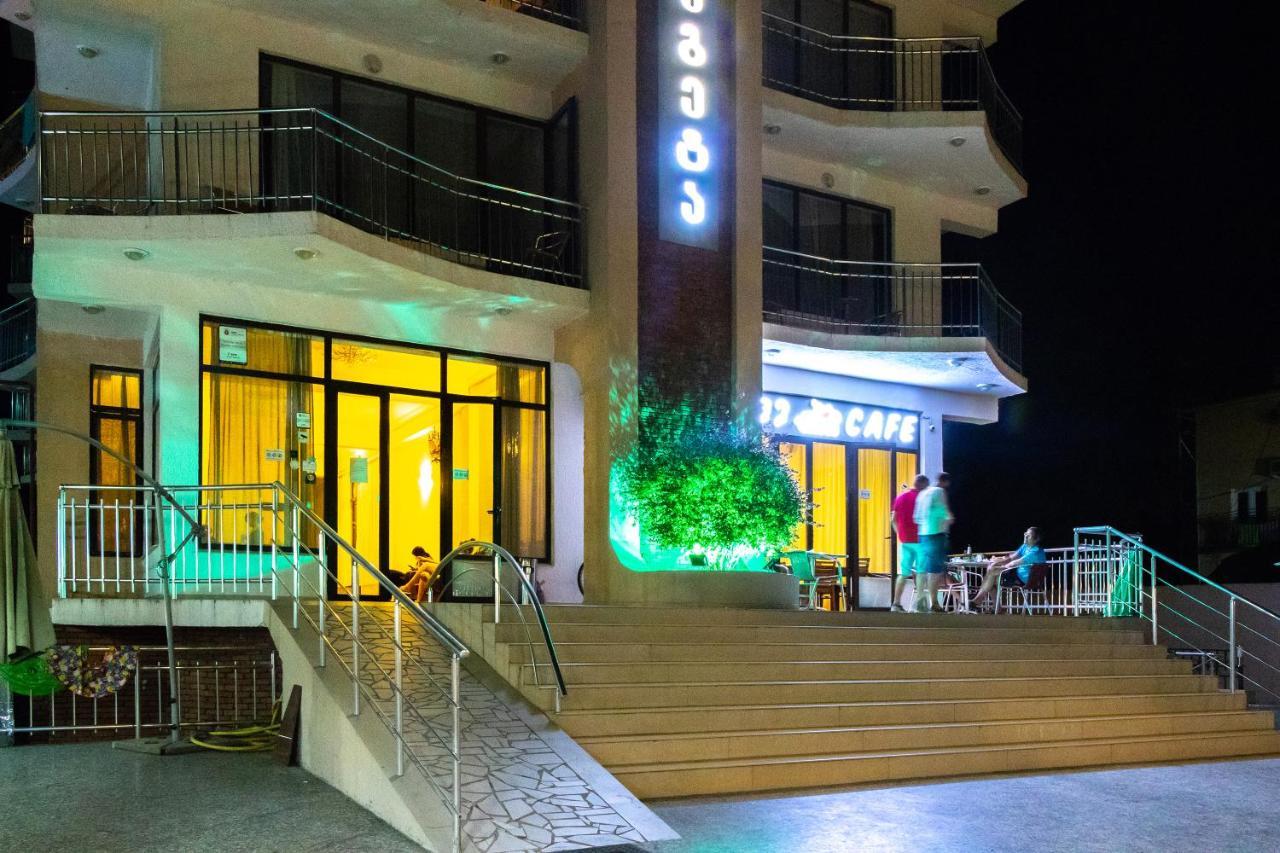 Samni Hotel Ureki Dış mekan fotoğraf